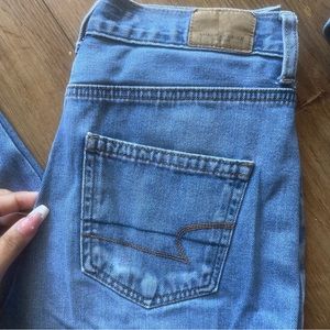American Eagle Outfitters jeans ❣️